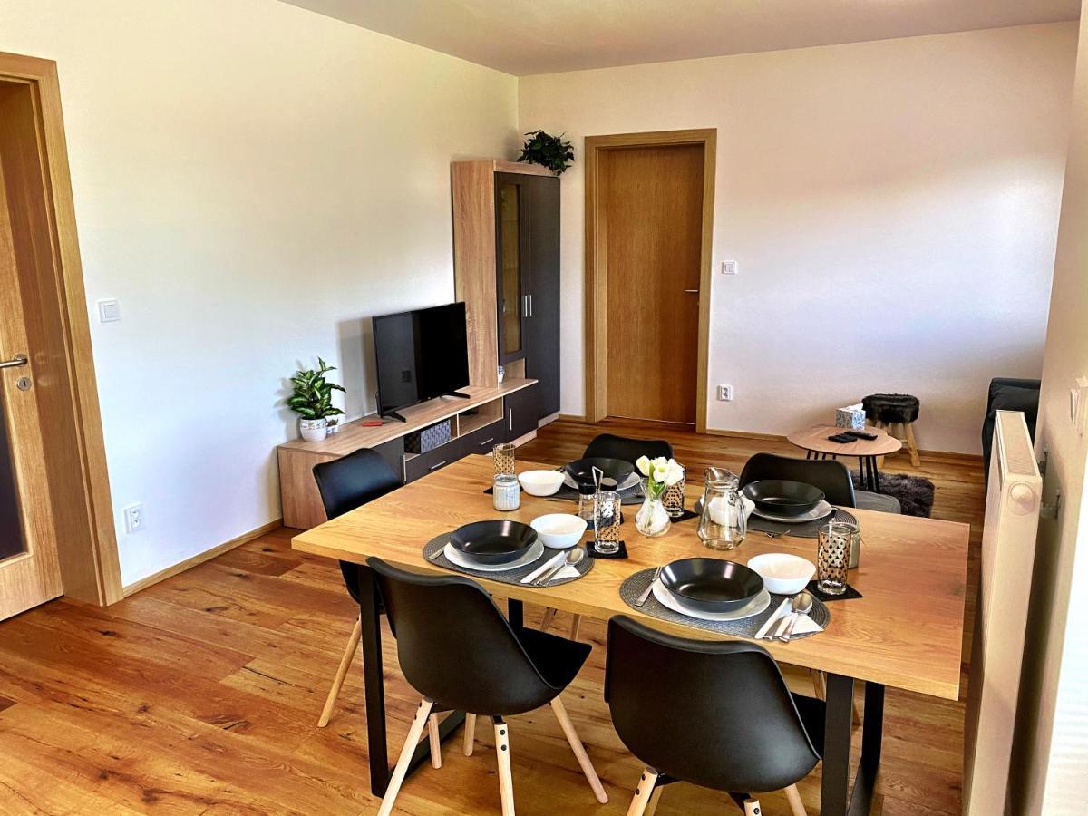 בלה פוד פראדדם Apartman Natemi U Sjezdovky Filipovice מראה חיצוני תמונה